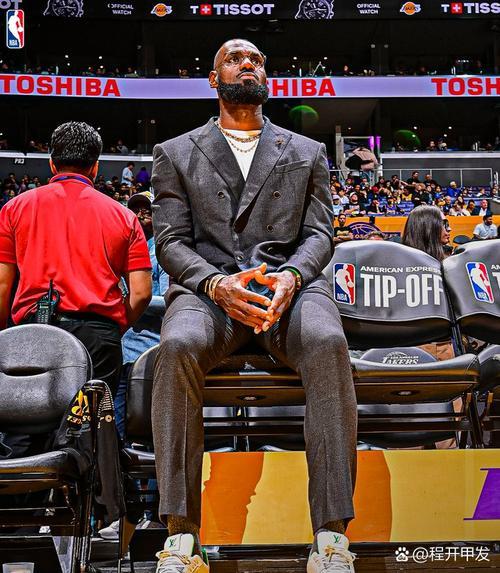 詹姆斯：附加赛中的黑马球队是开拓者他们具备天赋和运动能力