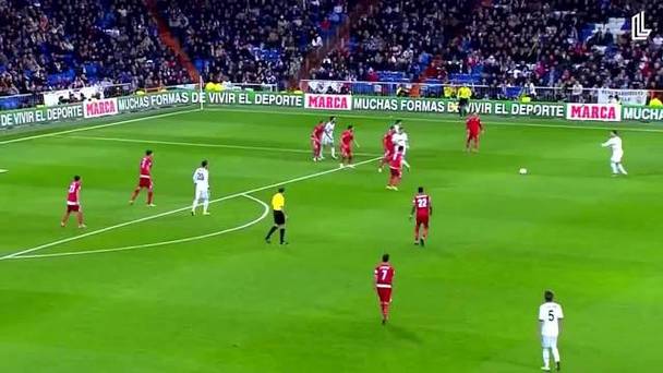 距C罗纪录差3球！姆巴佩本赛季欧冠10场14球，今晚破门即可升前三