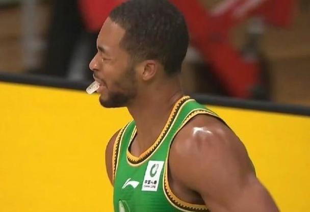 真有东西啊！莱迪替补23分钟14中11砍下25分15板&正负值+12