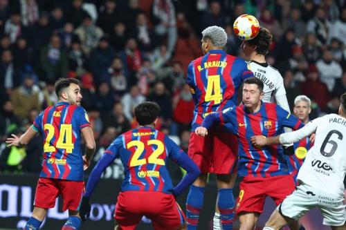 欧冠再现新王巴萨出局后下半区已没有了往届冠军，此前3届2新王