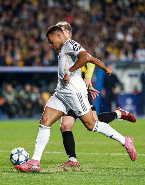 姆巴佩欧冠之殇：10年辗转3队轰70球却0冠！皇马带不动他