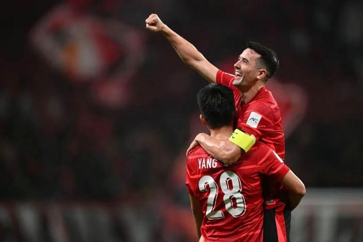 中超第6轮跑动距离榜：周定洋13673米登顶，严鼎皓排第二